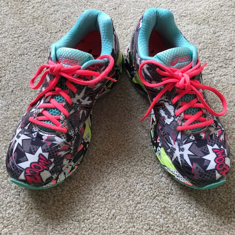 GUC ASICS Gel Nimbus special edition, size 9